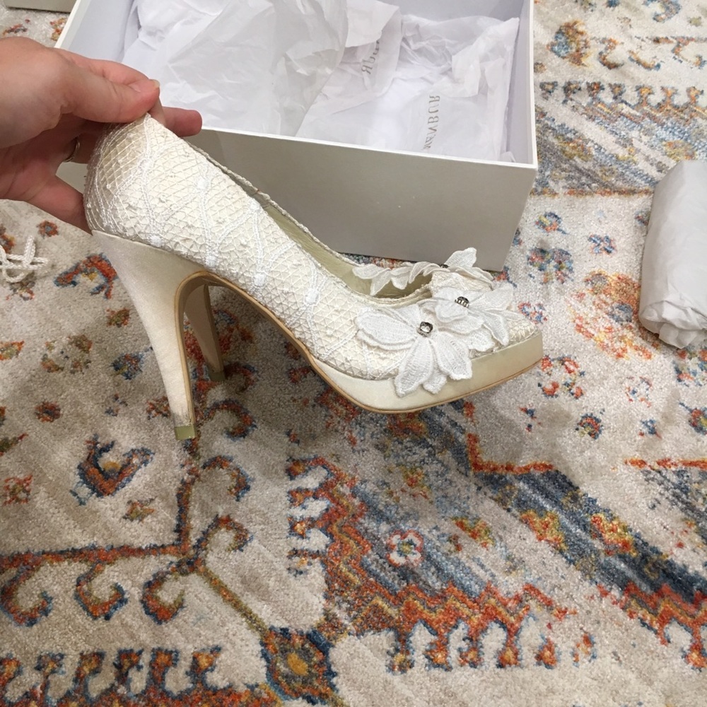 Bridal shoes menbur brand